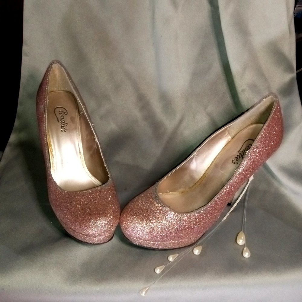 Candies Sparkling Pink Champagne Skinny Heel Size 9.5